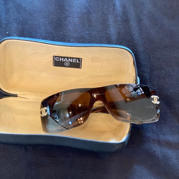 CHANEL Accessories - Vintage Chanel Sunglasses
